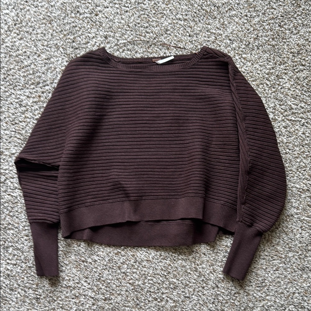 Free People - Ribbed and Slightly Cropped Brown Sweater-with flaw